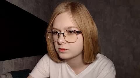 Lia online show from September 20, 2025, 8:15 am