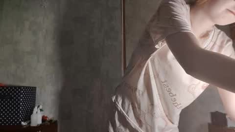 Lia online show from March 5, 2026, 7:48 am