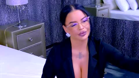 Snapshot of chanelledy1 chatting on October 13, 2025, 1:49 am chanelledy1 online show from October 13, 2025, 1:49 am