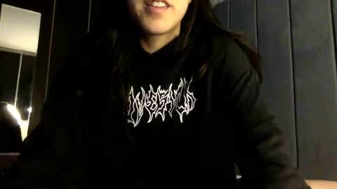 Viviana 3 online show from May 4, 2026, 11:23 pm