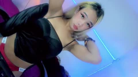 Snapshot of chantal_fuck chatting on March 29, 2026, 10:21 pm chantal_fuck online show from March 29, 2026, 10:21 pm