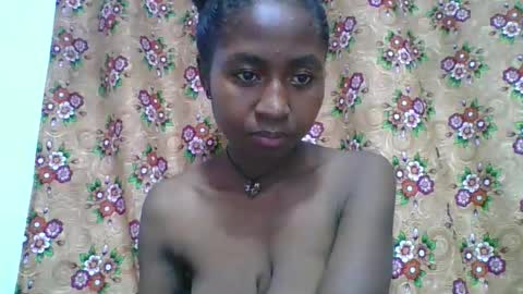 chantale483461 online show from March 3, 2026, 6:14 pm