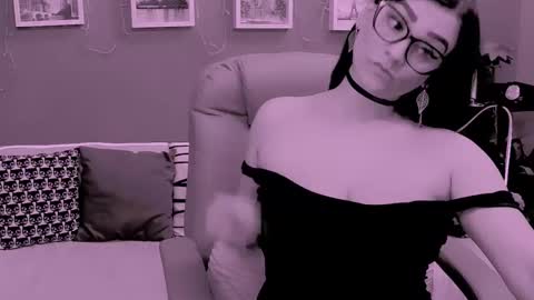 The Queen online show from March 7, 2026, 3:31 pm