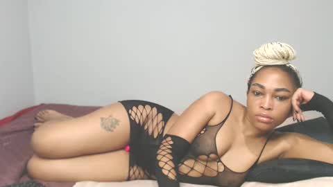 chantel87_ online show from February 5, 2025, 2:29 am