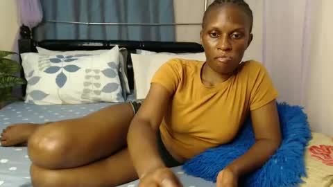 Snapshot of chantelsamz2 chatting on January 2, 2025, 9:18 pm Chantel online show from January 2, 2025, 9:18 pm