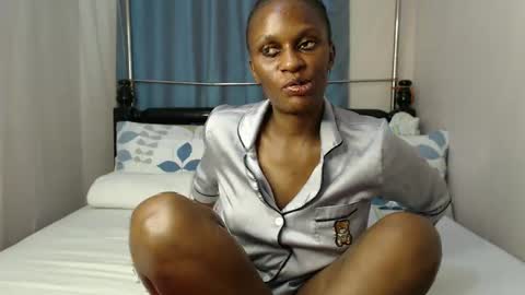 Snapshot of chantelsamz2 chatting on March 11, 2025, 11:48 pm Chantel online show from March 11, 2025, 11:48 pm