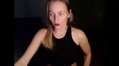 Snapshot of chanti_lovee chatting on September 20, 2025, 8:43 pm We Vibe  Device that vibrates at the sound of Tips and makes me wet. vibe lush edging daddy lovense online show from September 20, 2025, 8:43 pm