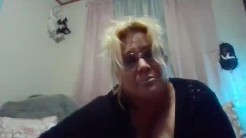 Snapshot of chaosangel33 chatting on December 31, 2024, 7:42 am Ms. Behaving online show from December 31, 2024, 7:42 am