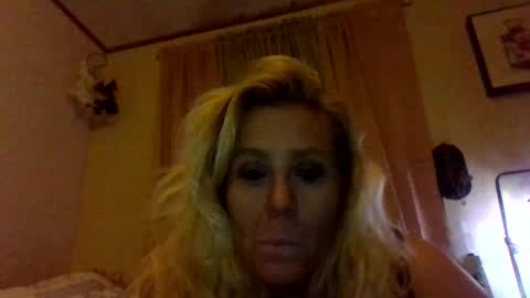 Snapshot of chaosangel33 chatting on March 6, 2025, 12:52 pm Ms. Behaving online show from March 6, 2025, 12:52 pm