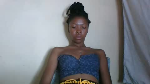 chariola0101 online show from March 2, 2025, 10:14 am
