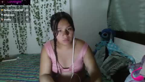 Snapshot of charis_21 chatting on December 19, 2024, 4:02 am charis 2 online show from December 19, 2024, 4:02 am