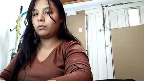 Snapshot of charis_21 chatting on January 16, 2025, 8:57 pm charis 2 online show from January 16, 2025, 8:57 pm