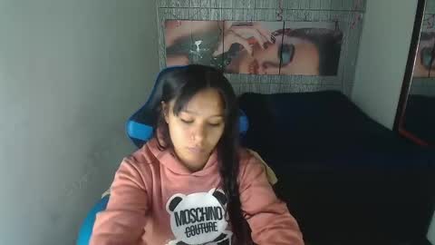 Snapshot of charis_21 chatting on October 9, 2025, 12:30 am charis 2 online show from October 9, 2025, 12:30 am