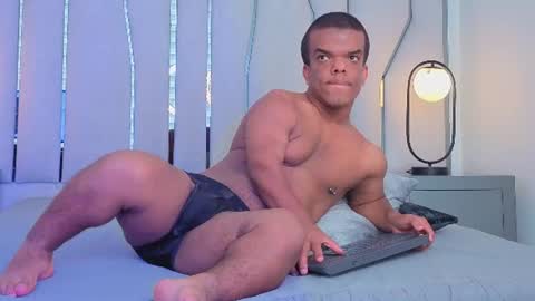 charlie_walkerr online show from July 7, 2026, 7:18 pm