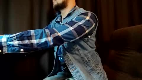 CharlieOYeah online show from November 17, 2025, 10:04 pm