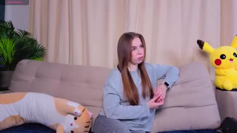 Snapshot of charlinemanke chatting on October 29, 2025, 8:10 pm Dannie online show from October 29, 2025, 8:10 pm