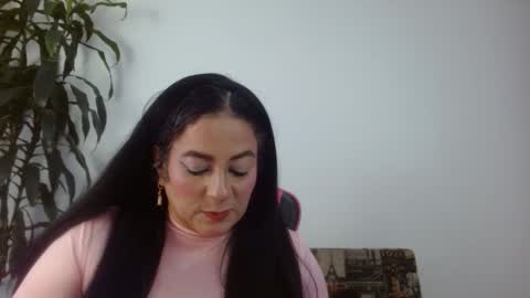 Snapshot of charlot_miller chatting on October 23, 2025, 4:12 am Charlot online show from October 23, 2025, 4:12 am