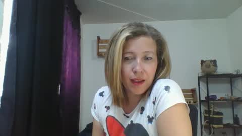 charlott online show from December 6, 2024, 11:03 pm