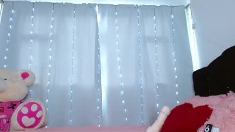 Snapshot of charlothe_wright chatting on May 31, 2026, 5:09 pm charlothe_wright online show from May 31, 2026, 5:09 pm