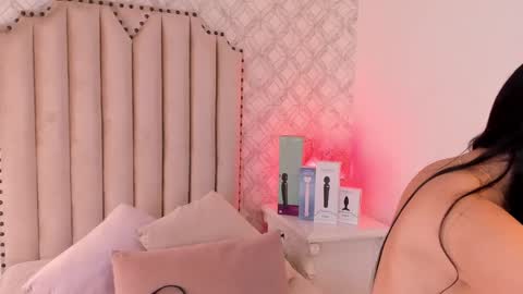 Snapshot of charlotte__08 chatting on February 5, 2025, 7:20 pm   Charlotte  online show from February 5, 2025, 7:20 pm