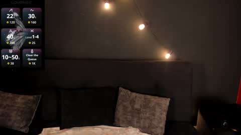  CHARLOTTE BROWN  online show from September 18, 2025, 1:02 pm