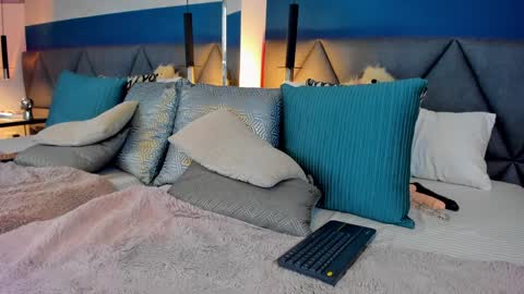 Charlotte online show from January 12, 2025, 5:11 pm