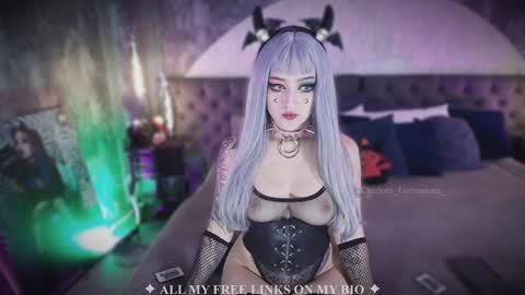 Snapshot of charlotte_germanotta_ chatting on September 27, 2025, 6:57 pm Charlotte online show from September 27, 2025, 6:57 pm
