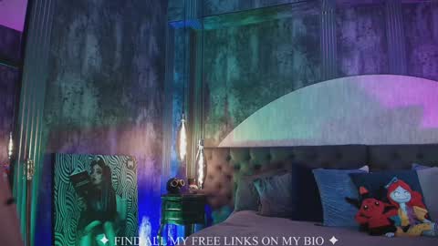 Snapshot of charlotte_germanotta_ chatting on February 10, 2026, 6:45 pm Charlotte online show from February 10, 2026, 6:45 pm