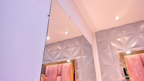 Charlotte Icee online show from April 6, 2026, 5:25 pm