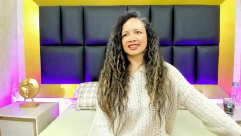 Snapshot of charlotte_monnroe chatting on May 5, 2026, 12:24 pm charlotte_monnroe online show from May 5, 2026, 12:24 pm