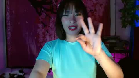 charlotte_morh_ online show from April 14, 2026, 4:02 pm