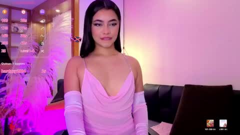 Charlote online show from April 26, 2026, 2:42 am