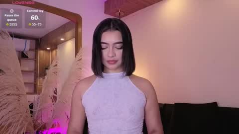 Charlote online show from May 12, 2026, 3:36 am
