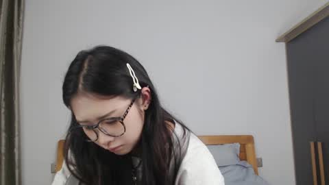 Snapshot of charlottelin chatting on December 2, 2024, 2:19 pm Charlotte online show from December 2, 2024, 2:19 pm