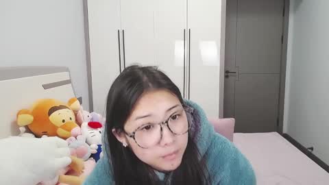 Snapshot of charlottelin chatting on February 17, 2025, 6:48 pm Charlotte online show from February 17, 2025, 6:48 pm