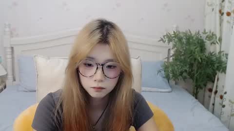 Snapshot of charlottelin chatting on September 22, 2025, 2:08 pm Charlotte online show from September 22, 2025, 2:08 pm