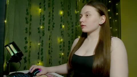 Kira online show from January 28, 2025, 6:28 pm