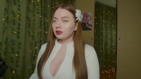 Kira online show from March 2, 2025, 5:25 pm