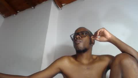 charly_vergonti_ online show from November 30, 2025, 5:50 pm