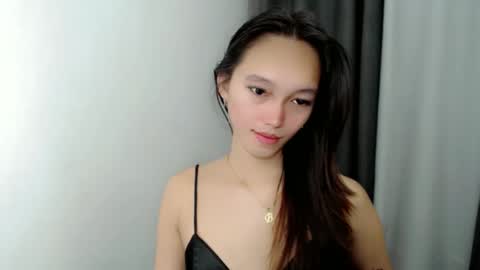 Snapshot of charm_fuckdoll8 chatting on September 13, 2025, 4:34 am charm_fuckdoll8 online show from September 13, 2025, 4:34 am