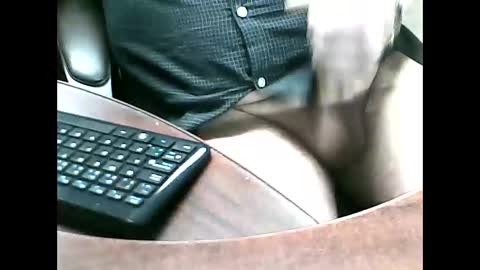 Snapshot of charmeur2672 chatting on March 25, 2026, 10:54 am charmeur2672 online show from March 25, 2026, 10:54 am