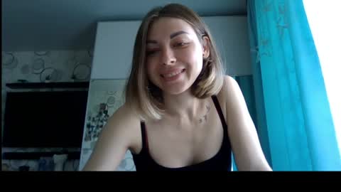 Snapshot of charming__chick chatting on June 7, 2026, 10:30 am charming__chick online show from June 7, 2026, 10:30 am