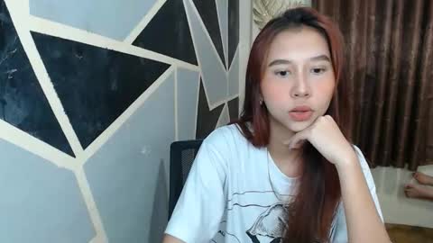 Charm online show from November 4, 2025, 6:23 am