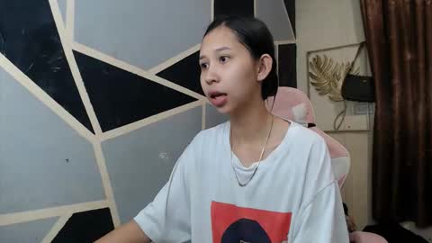 Charm online show from February 22, 2026, 7:51 am