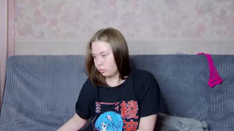 Snapshot of charming_lolla chatting on February 21, 2025, 2:28 am charming_lolla online show from February 21, 2025, 2:28 am