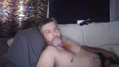 Snapshot of charmingcroat chatting on February 16, 2025, 9:48 pm charmingcroat online show from February 16, 2025, 9:48 pm