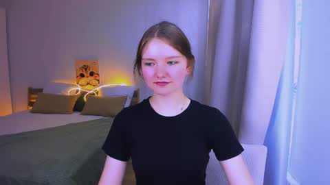 Snapshot of charminglookeva chatting on June 22, 2026, 11:18 am Im Eva online show from June 22, 2026, 11:18 am