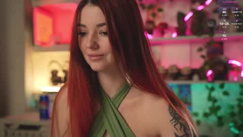 Snapshot of charmings_054 chatting on February 13, 2025, 5:22 pm Belle and Miley online show from February 13, 2025, 5:22 pm