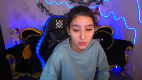 Snapshot of charmmocco chatting on January 21, 2025, 7:15 am SweetMoco online show from January 21, 2025, 7:15 am