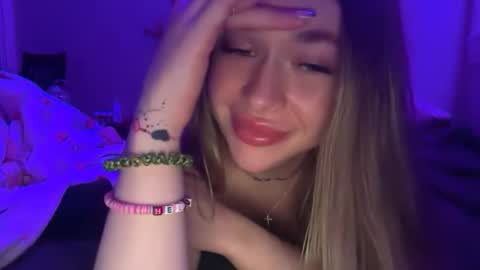 charrry online show from May 27, 2026, 1:02 am